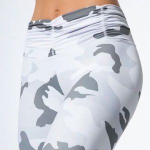 Poshmark Carbon38 Wildcat White camo leggings
